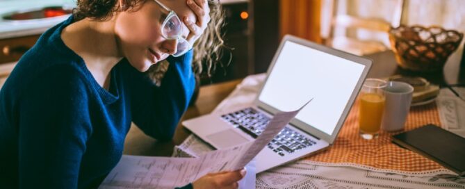 A student stresses out about filing her income taxes.